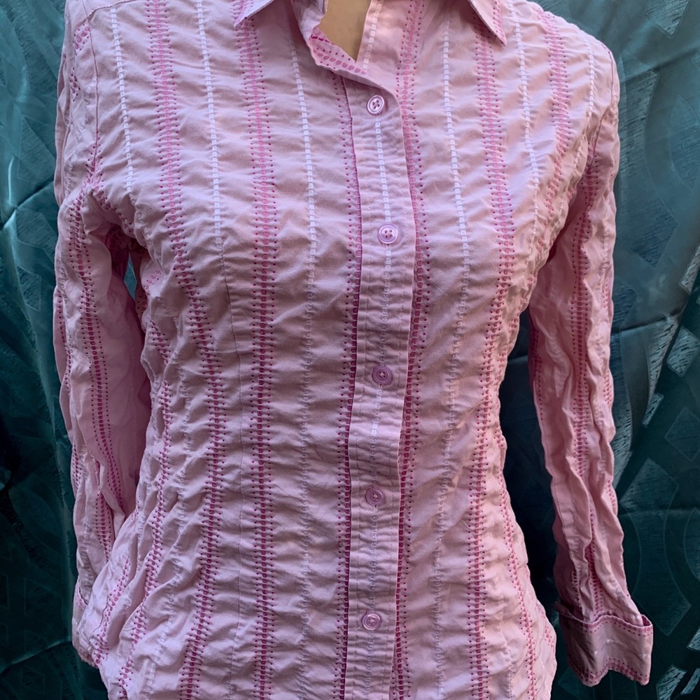 M (2)New York and co Tops &  (1) Old Navy